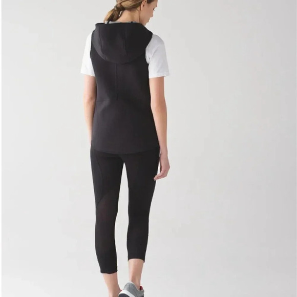 Lululemon Insculpt Vest Sleeveless Hooded Reversible Black Heathered Grey Size 4 - Picture 6 of 16